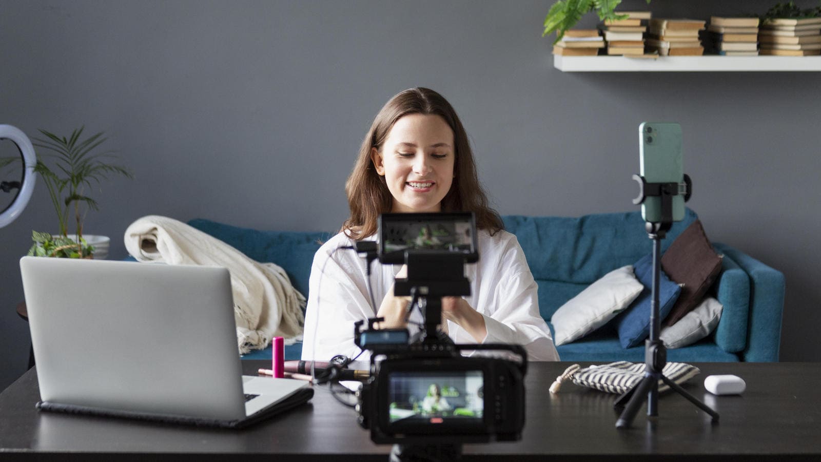 Content Creator Content Creator